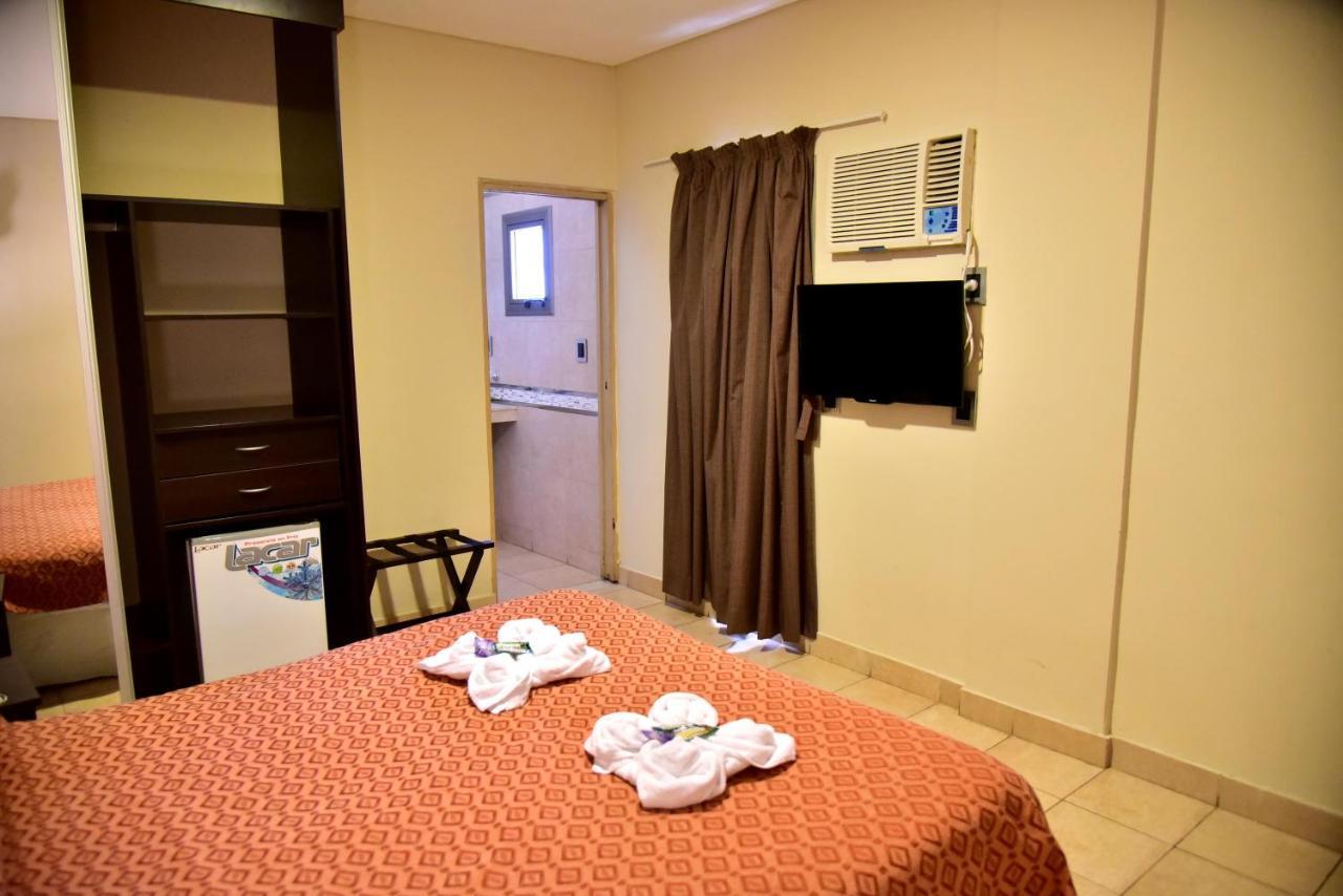 Hotel Confianza Corrientes Bagian luar foto