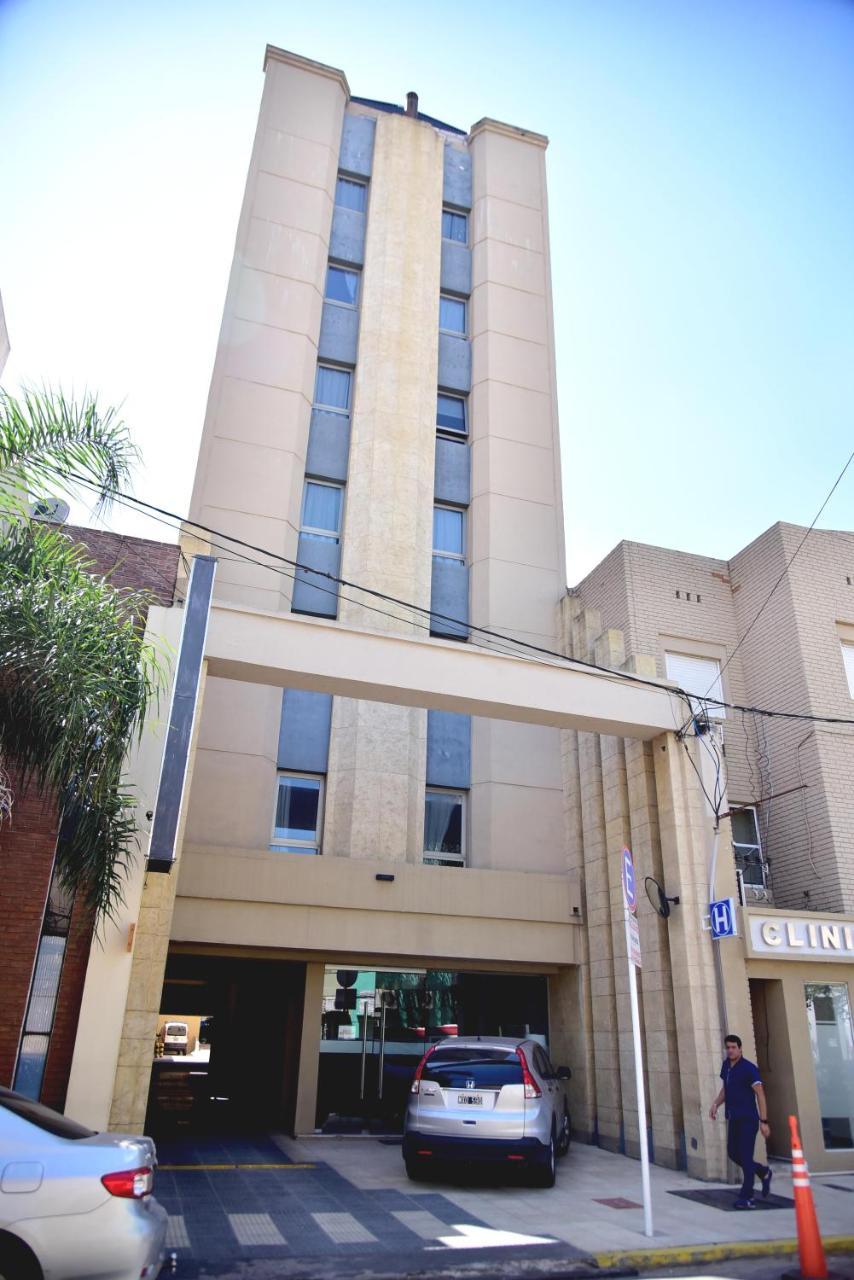 Hotel Confianza Corrientes Bagian luar foto